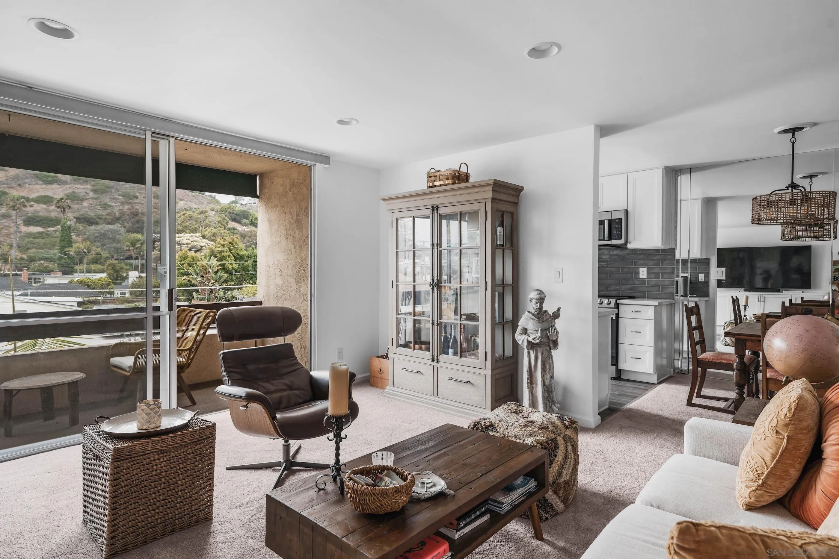 Photo #10: 250033816 Listing: Photo #10