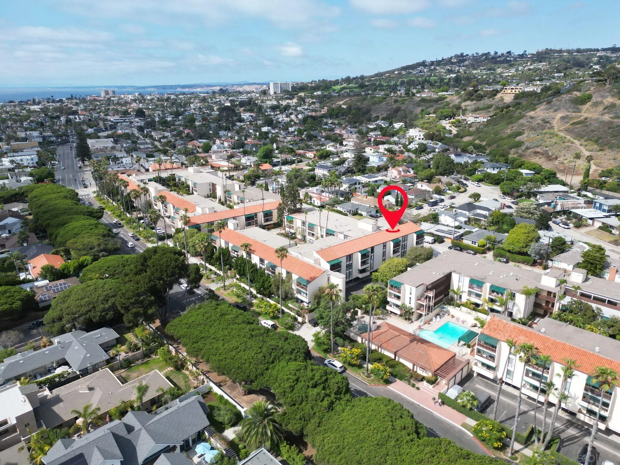 https://cdn.realtyfeed.com/cdn/127/250033816/8406ffe3d3e04372e4925b4ff3ae67a5.webp