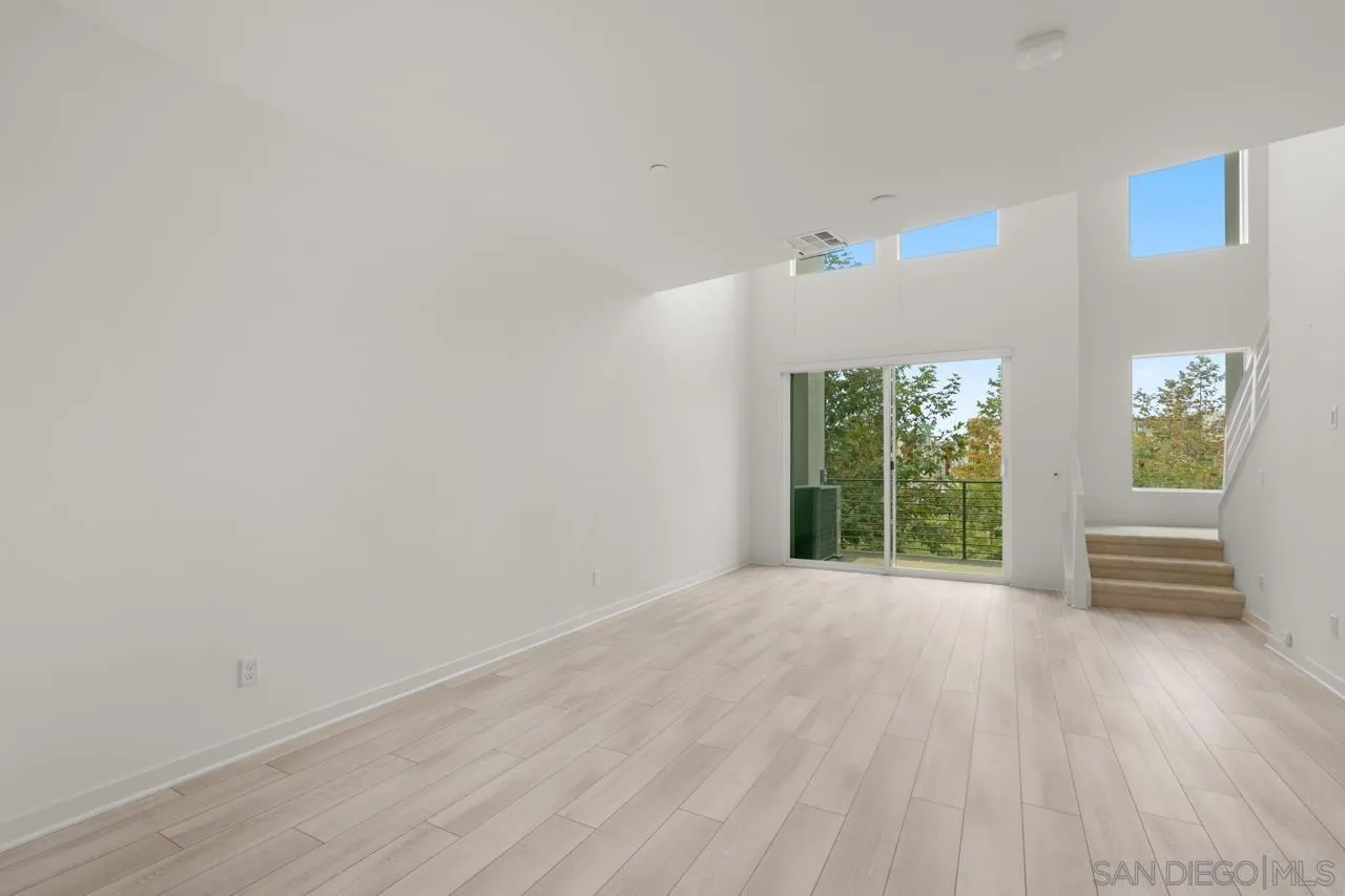 Photo #11: 250033822 Listing: Photo #11