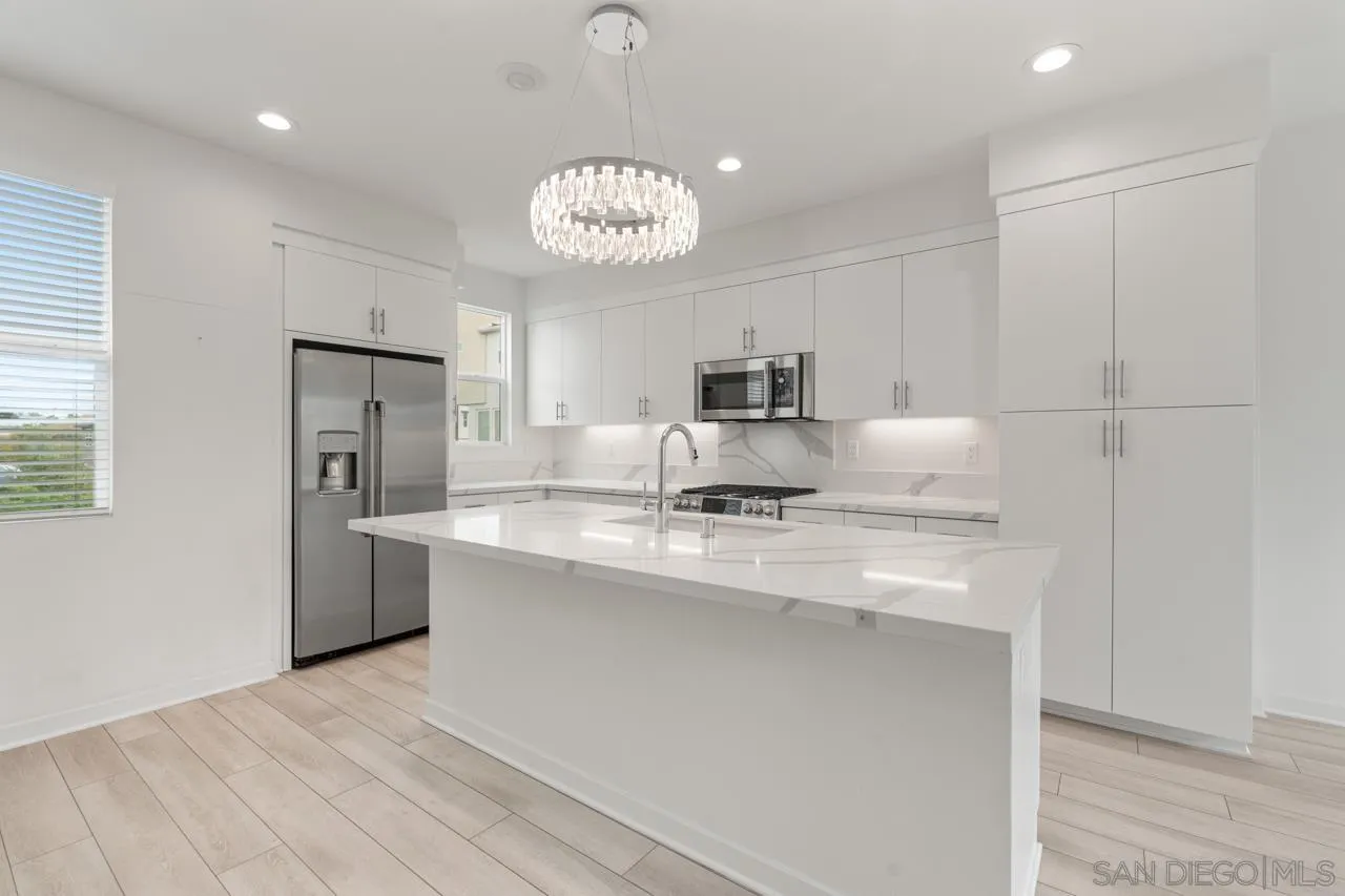 Photo #6: 250033822 Listing 