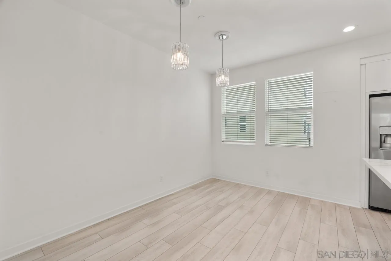 Photo #9: 250033822 Listing: Photo #9