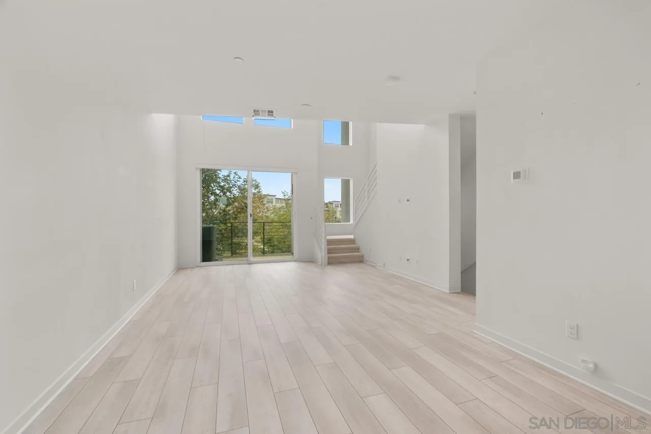 Photo #12: 250033822 Listing: Photo #12