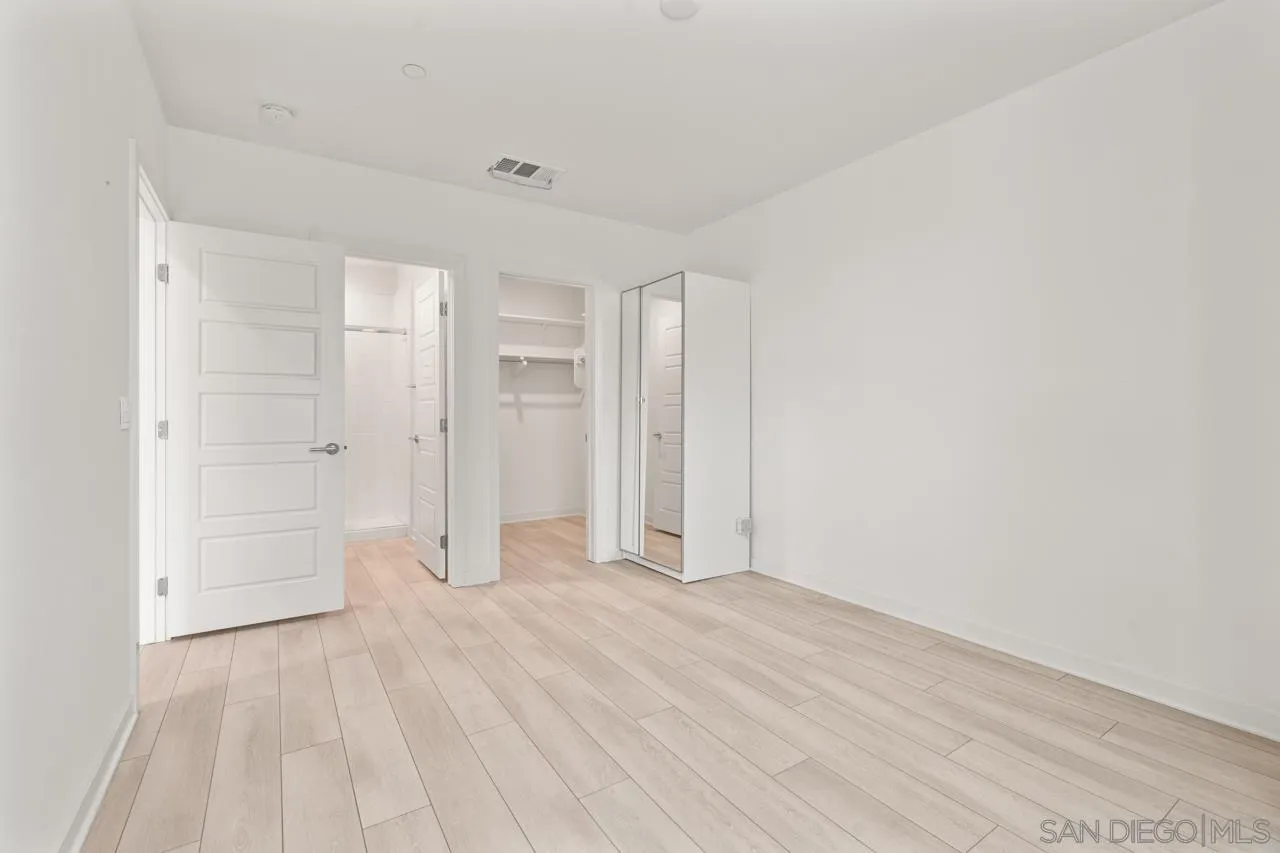 Photo #26: 250033822 Listing: Photo #26