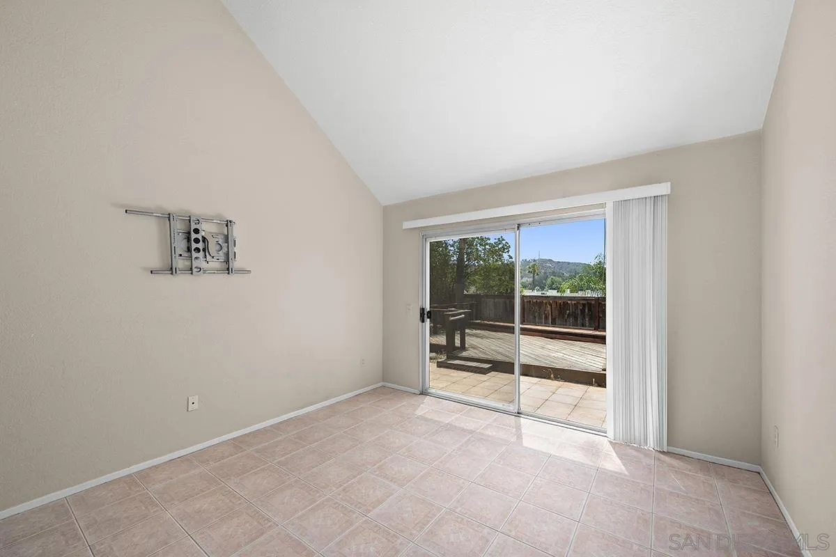 Photo #20: 250033824 Listing: Photo #20
