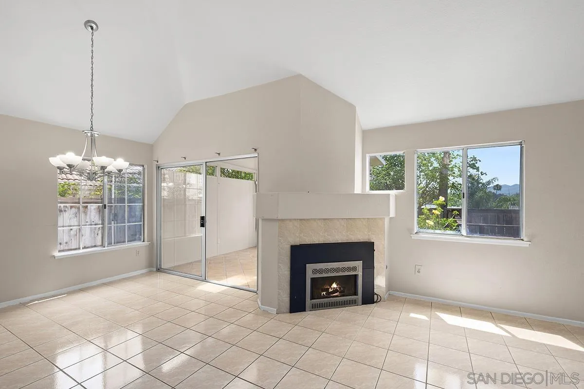 Photo #8: 250033824 Listing: Photo #8
