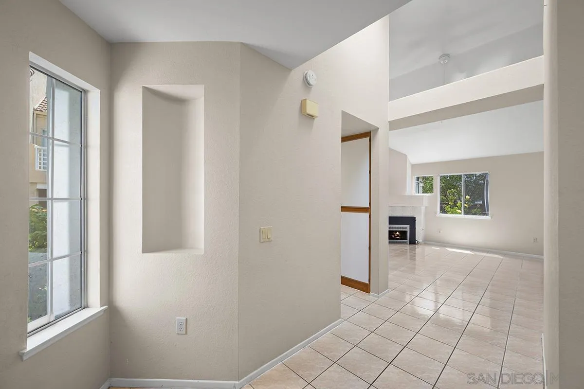 Photo #4: 250033824 Listing 