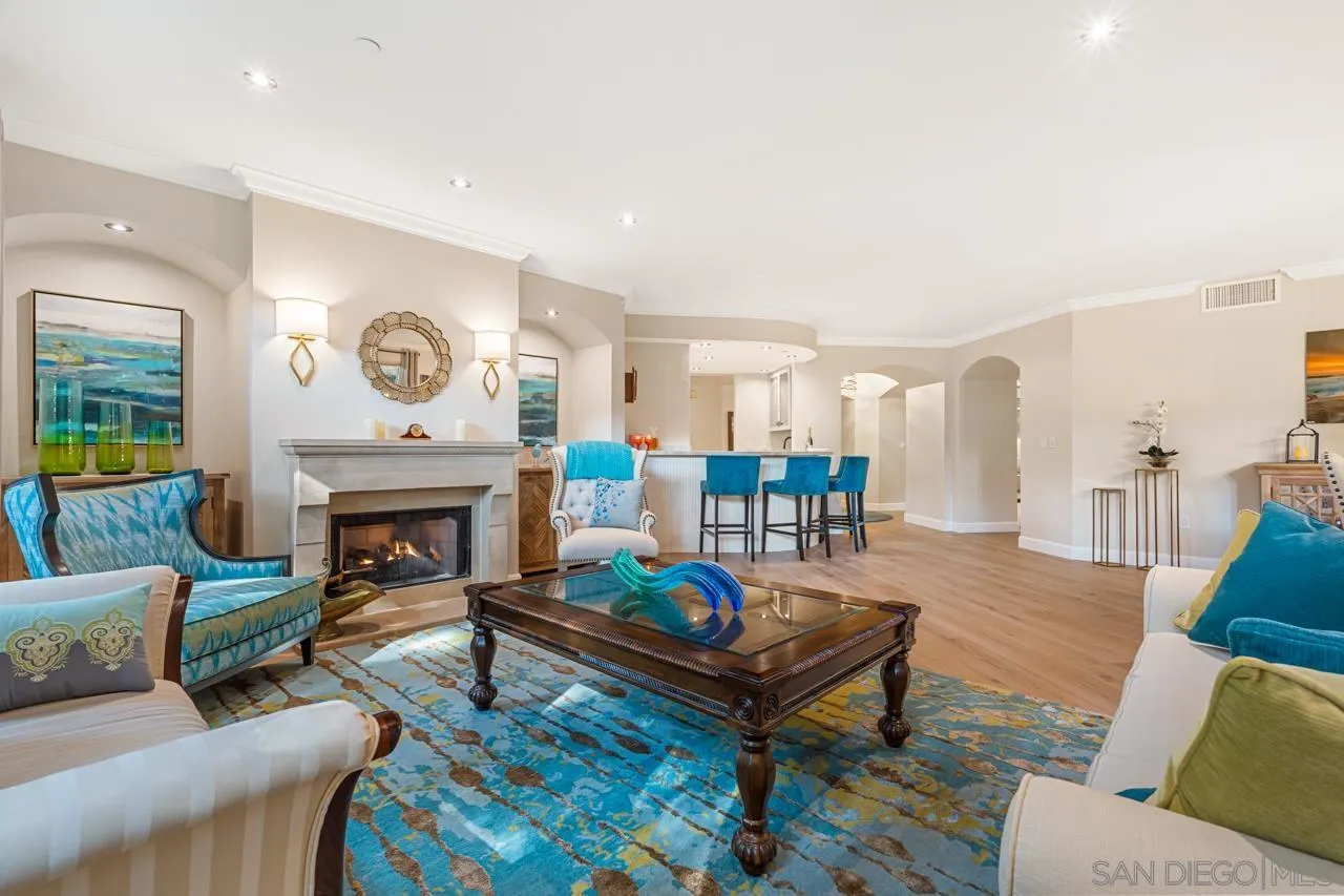 Photo #3: 250033833 Listing 