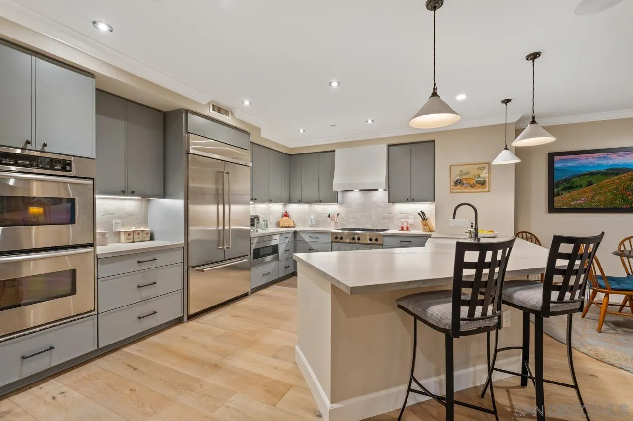 Photo #2: 250033833 Listing 