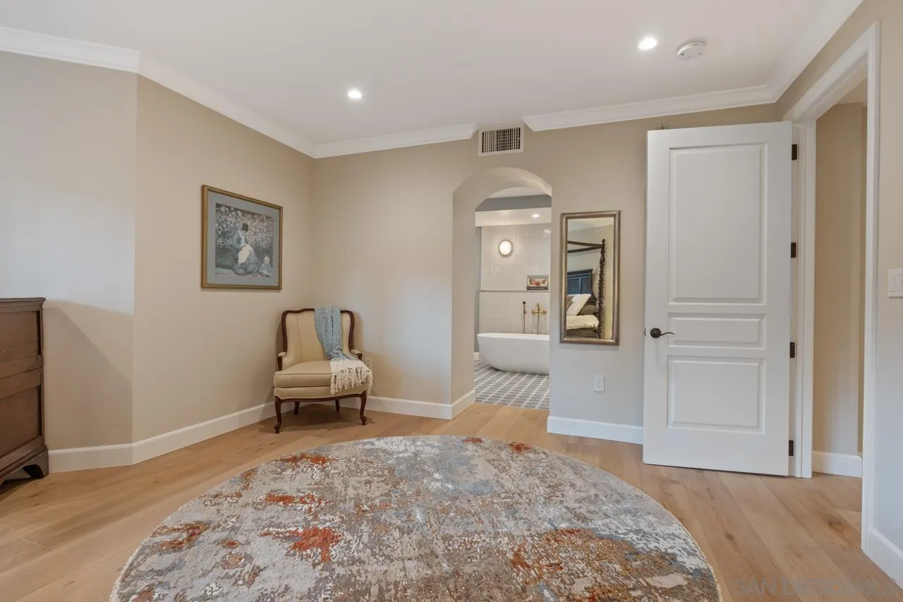 Photo #15: 250033833 Listing: Photo #15