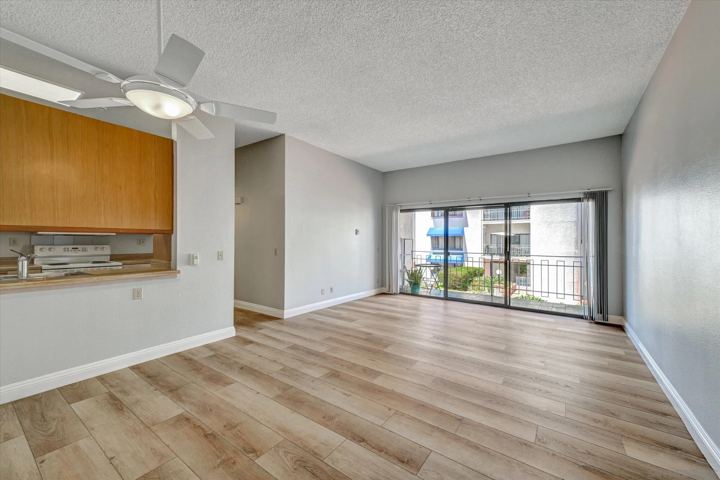 Photo #2: 250033835 Listing: Photo #2