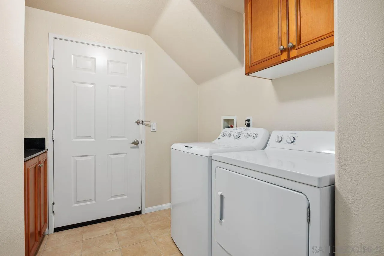 Photo #19: 250033840 Listing: Photo #19