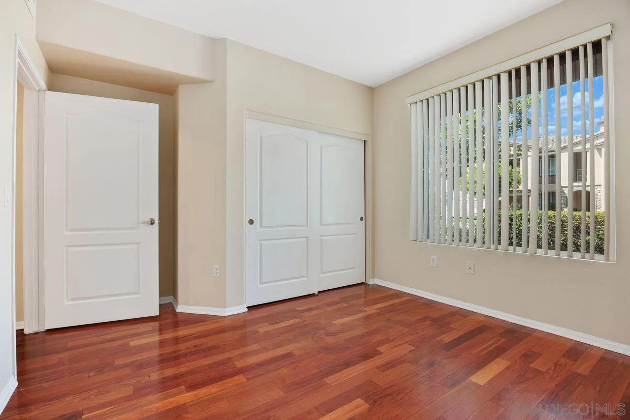 Photo #17: 250033840 Listing: Photo #17