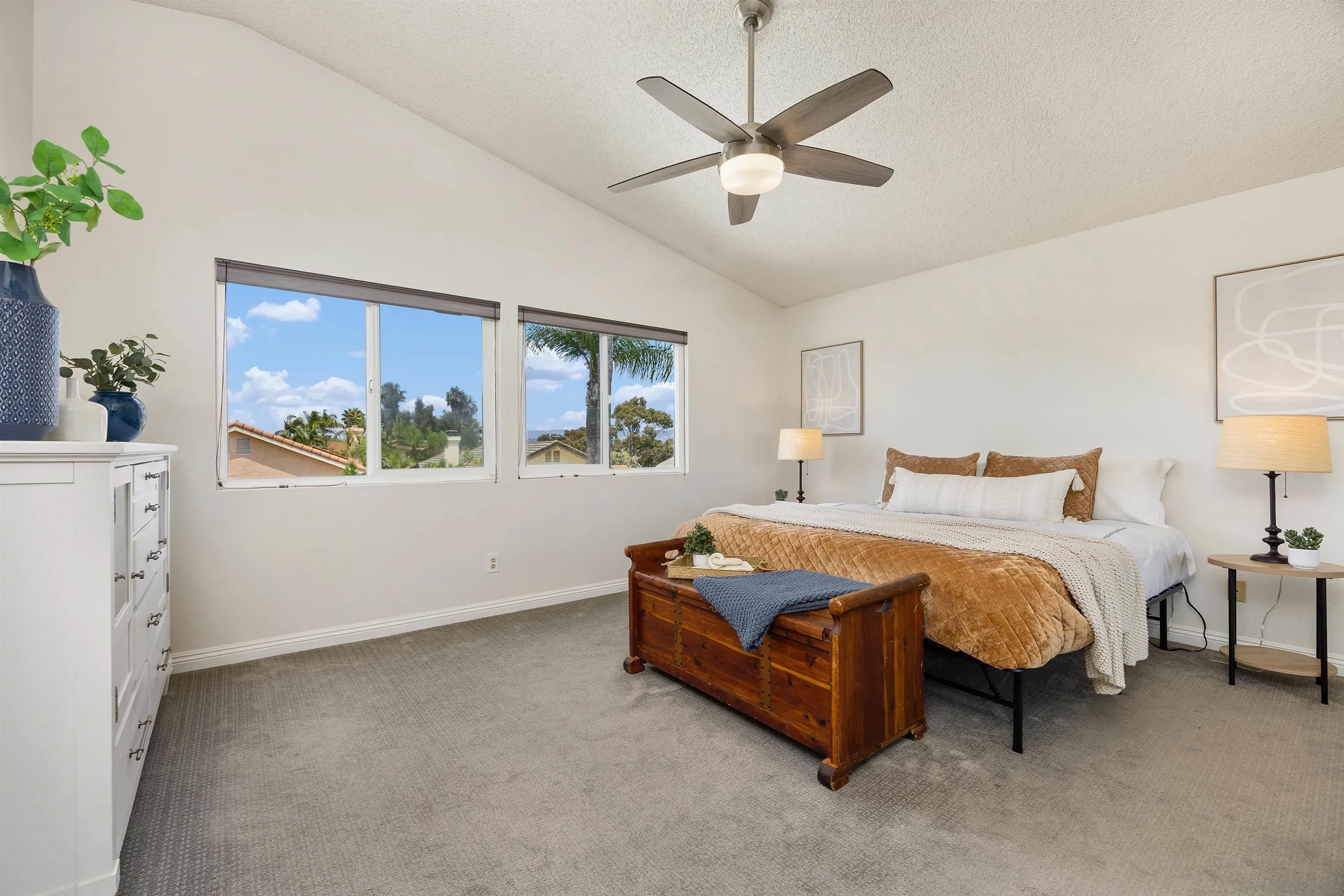 https://cdn.realtyfeed.com/cdn/127/250033859/6396fa9a0ecb80e4093fde807da9ee75.webp