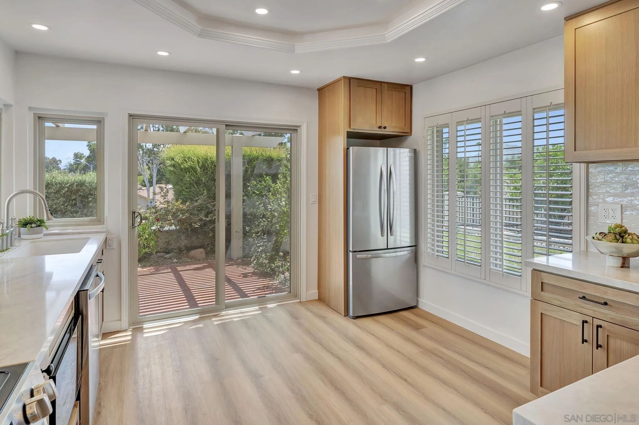 https://cdn.realtyfeed.com/cdn/127/250033865/287eb8b0501f1f47f3d93c374e9e3729.webp