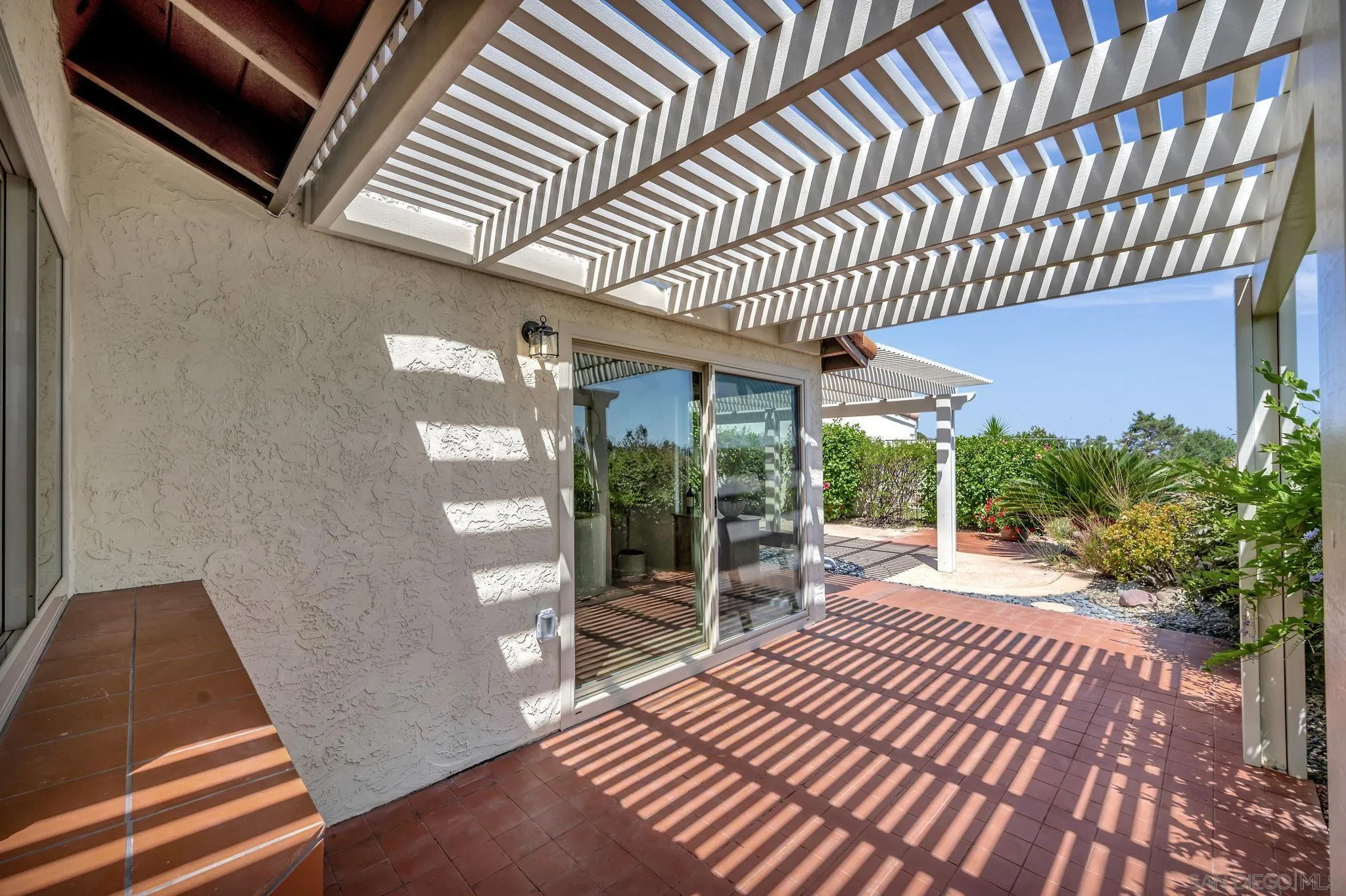 https://cdn.realtyfeed.com/cdn/127/250033865/5a59cb170979a1239fcc628fb48ee563.webp