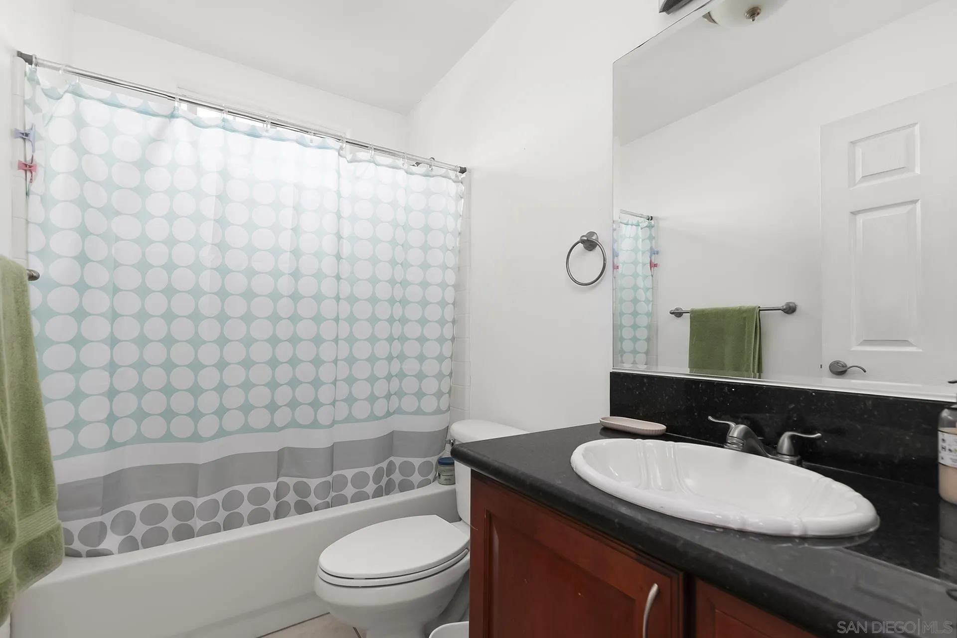 Photo #11: 250033871 Listing: Photo #11