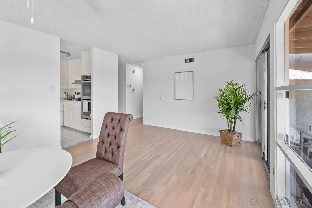 https://cdn.realtyfeed.com/cdn/127/250033882/b6dc3749f2b6bd48a266d982e74c1af4.webp