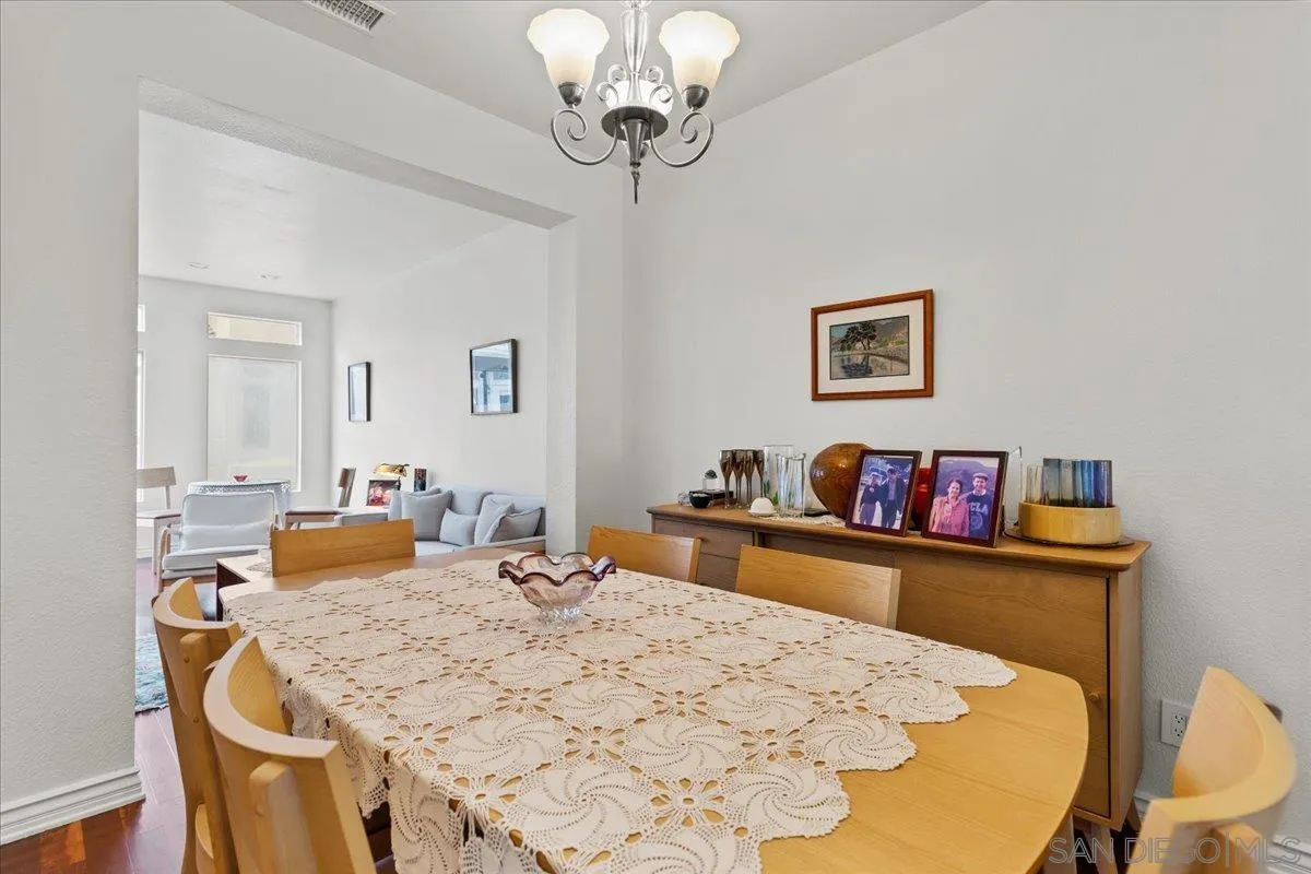 Photo #19: 250033884 Listing: Photo #19