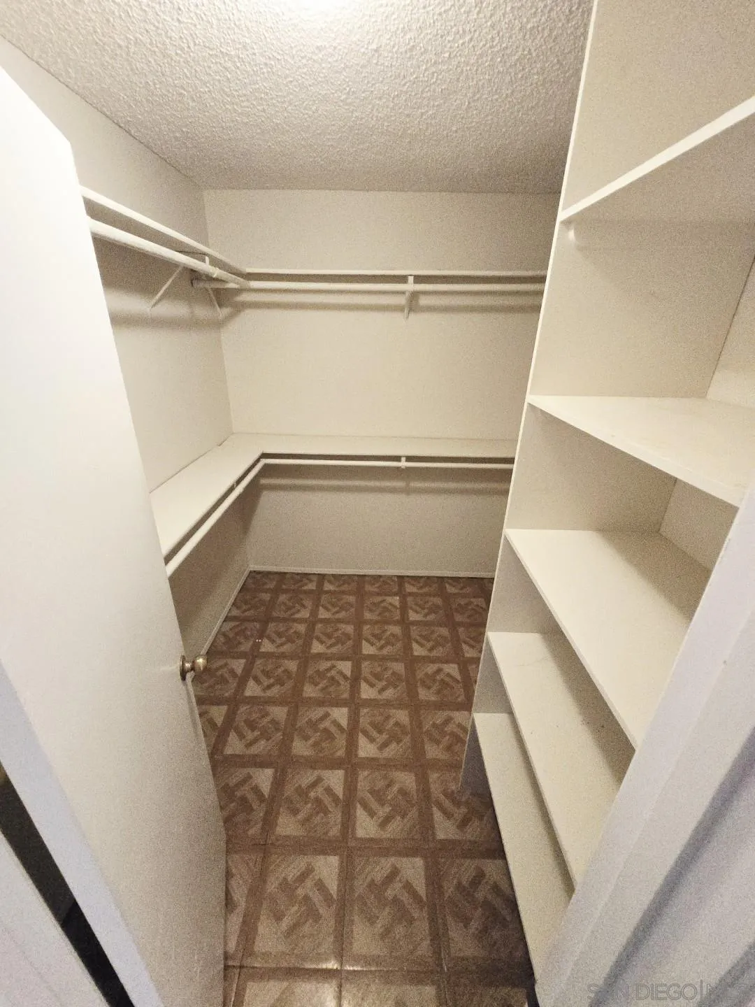 Photo #14: 250033887 Listing: Photo #14