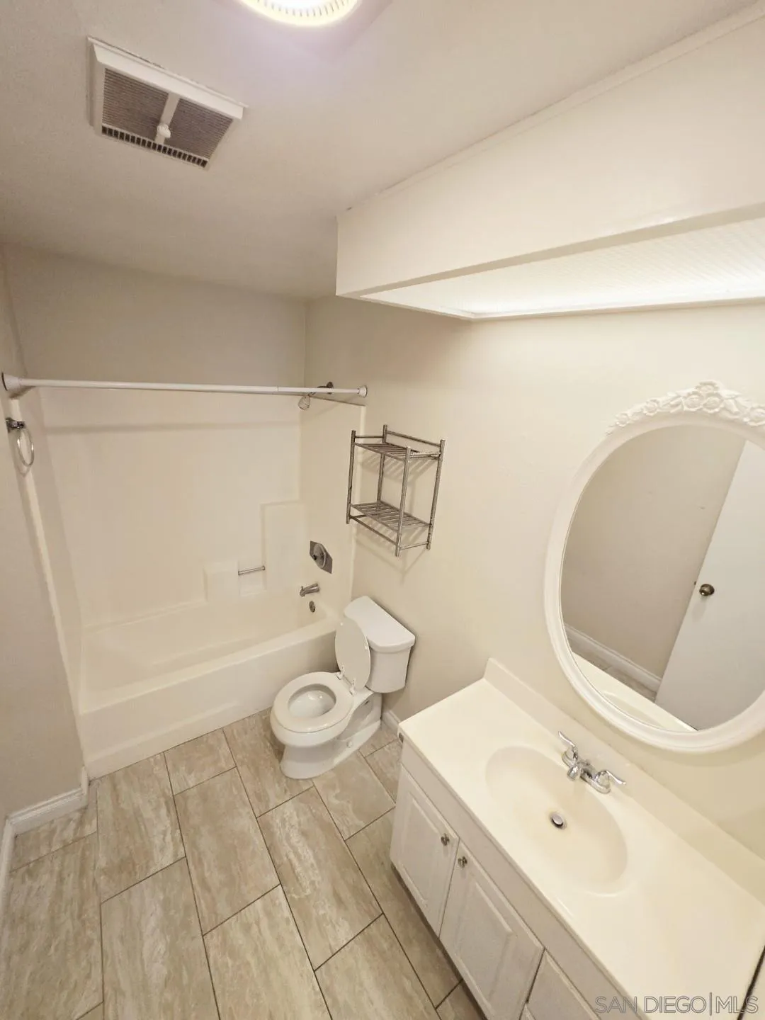 Photo #19: 250033887 Listing: Photo #19