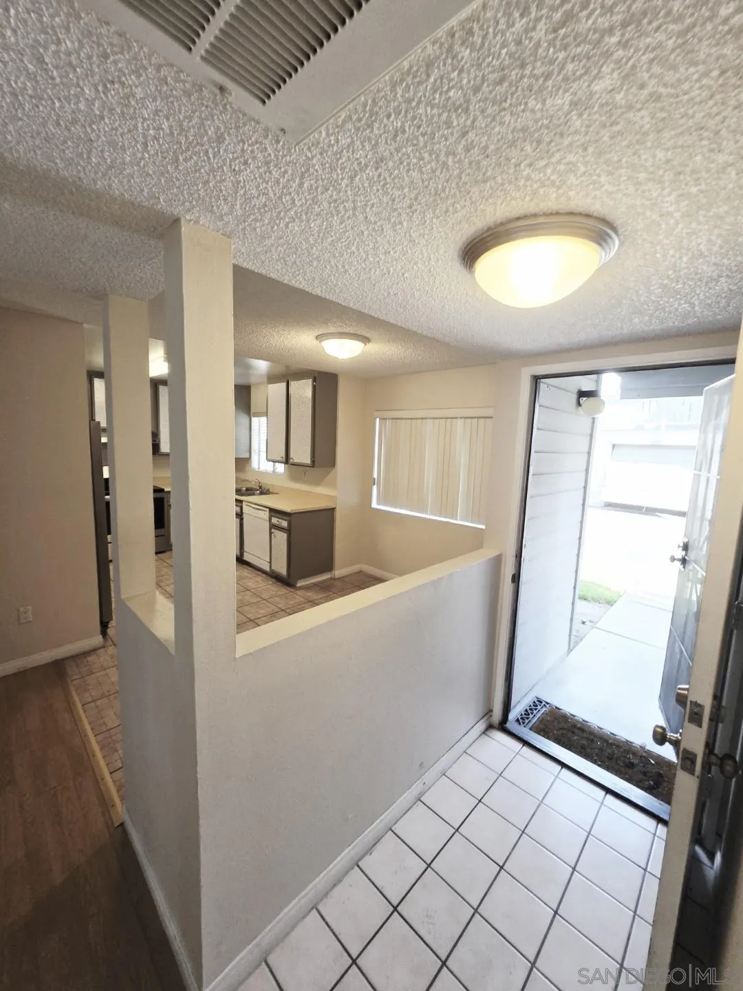 Photo #25: 250033887 Listing: Photo #25