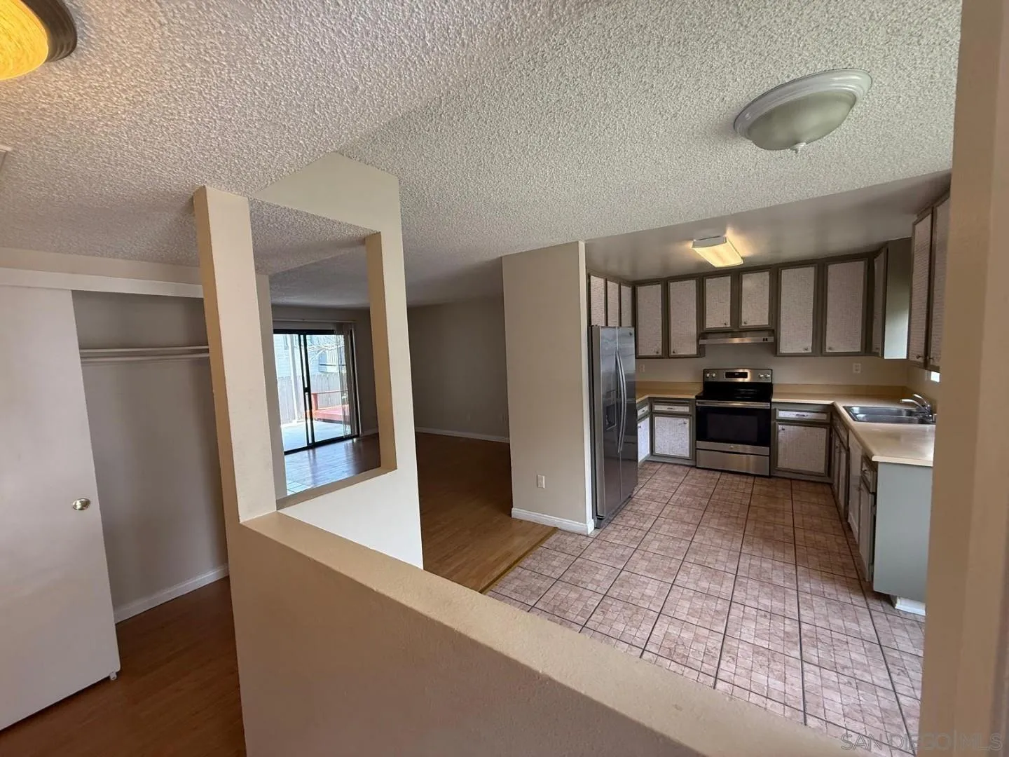 Photo #8: 250033887 Listing: Photo #8