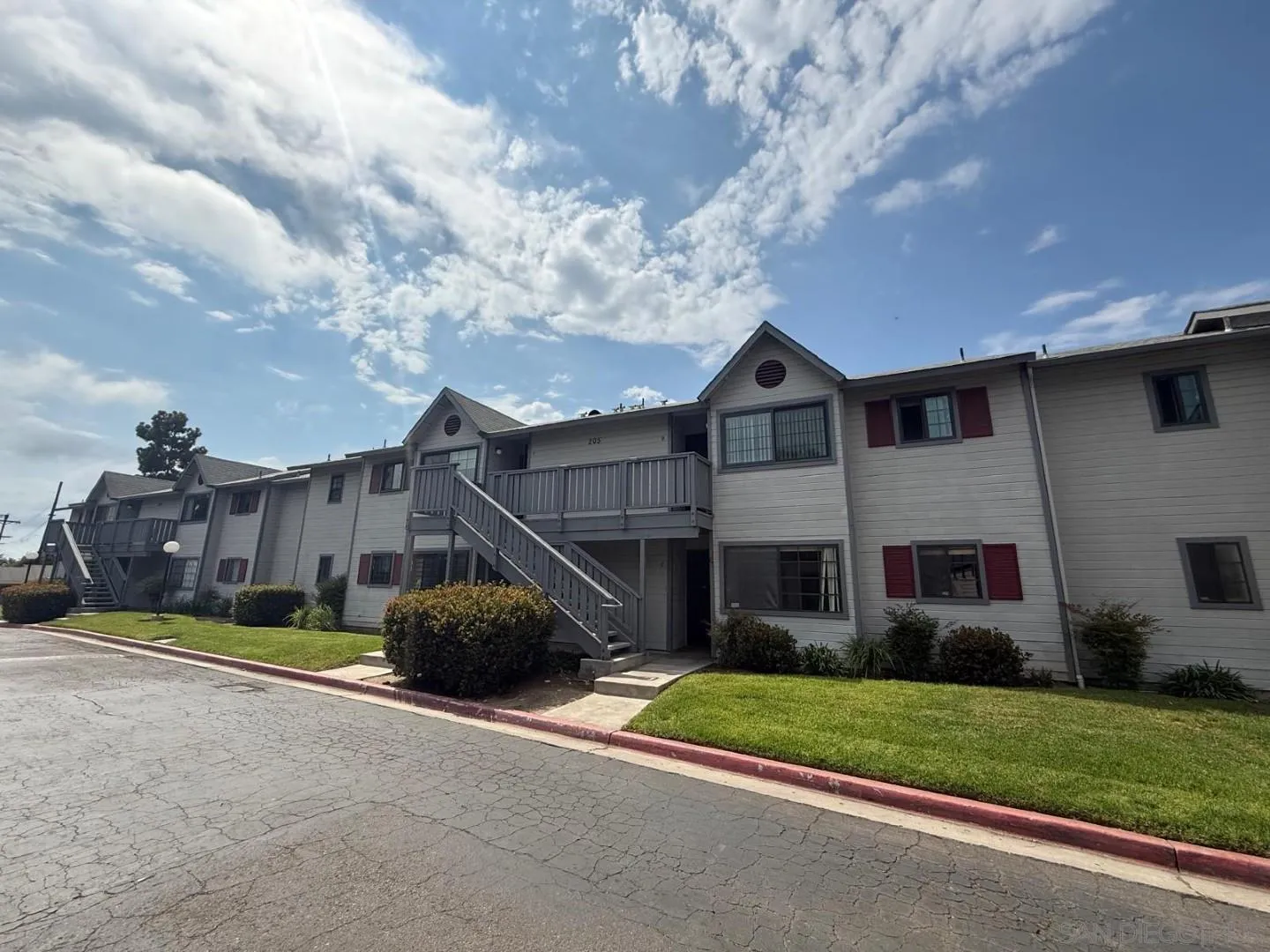Photo #5: 250033887 Listing 