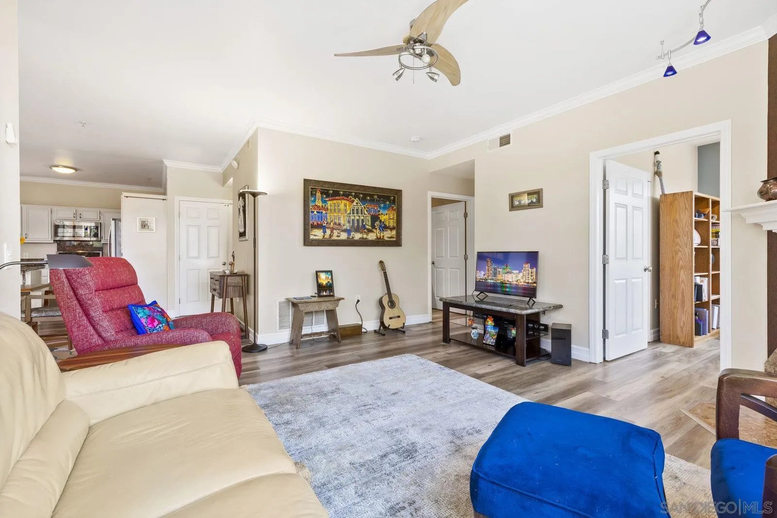 Photo #6: 250033891 Listing 