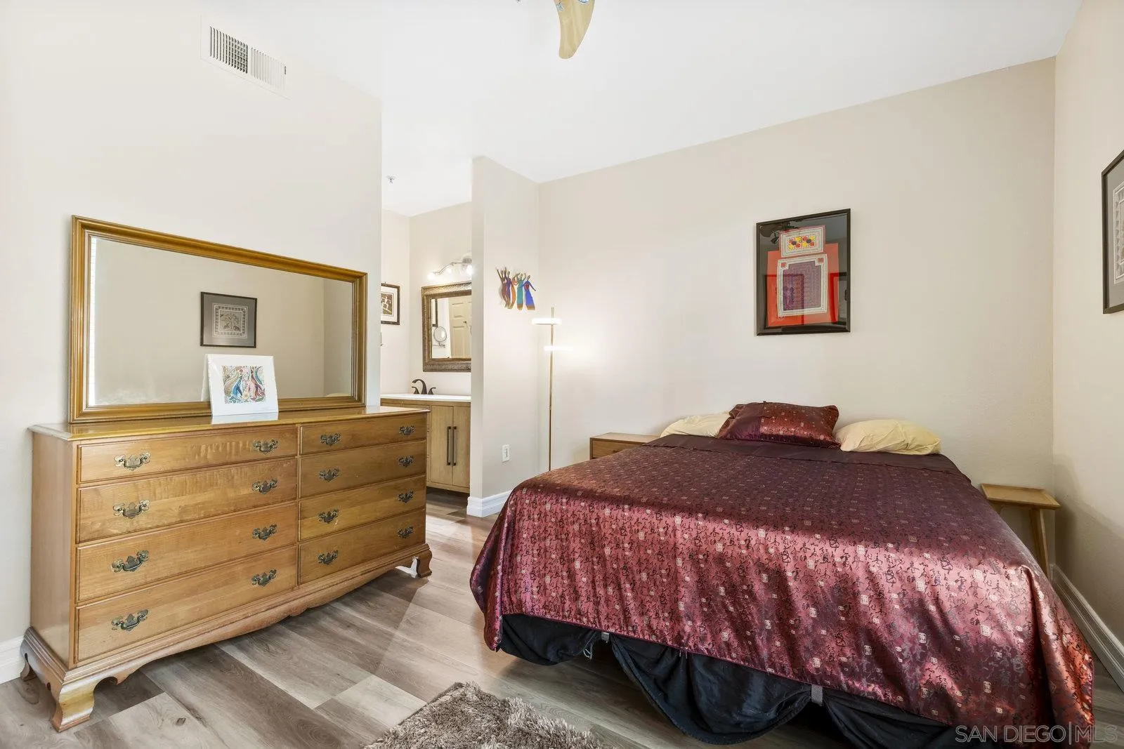 Photo #15: 250033891 Listing: Photo #15