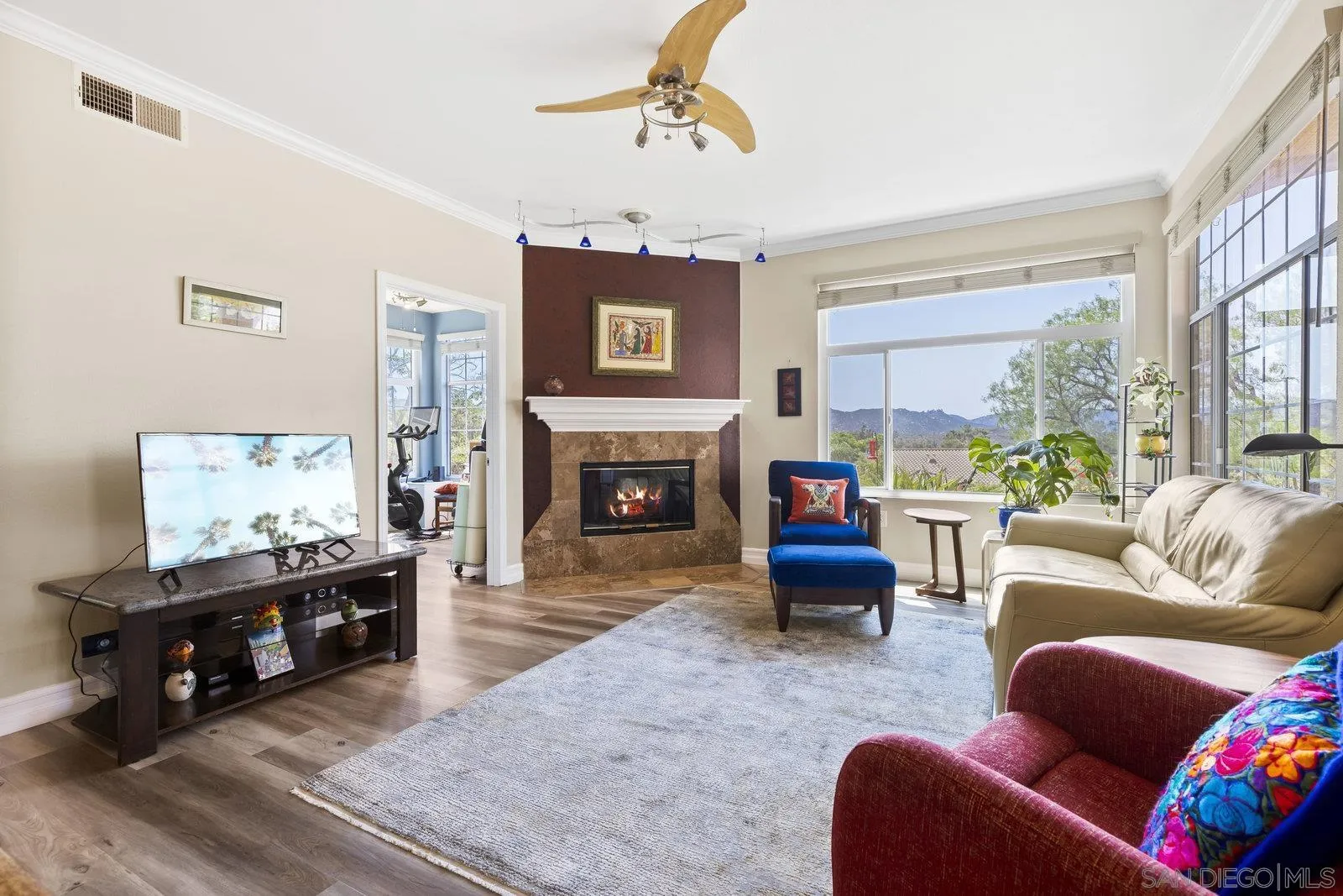 Photo #2: 250033891 Listing 