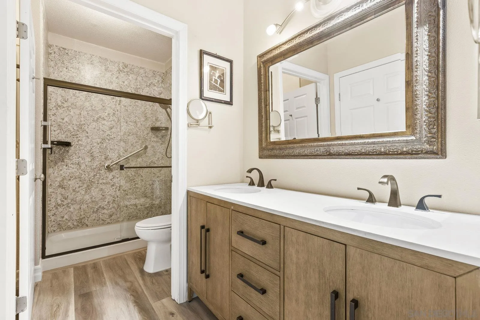 Photo #18: 250033891 Listing: Photo #18