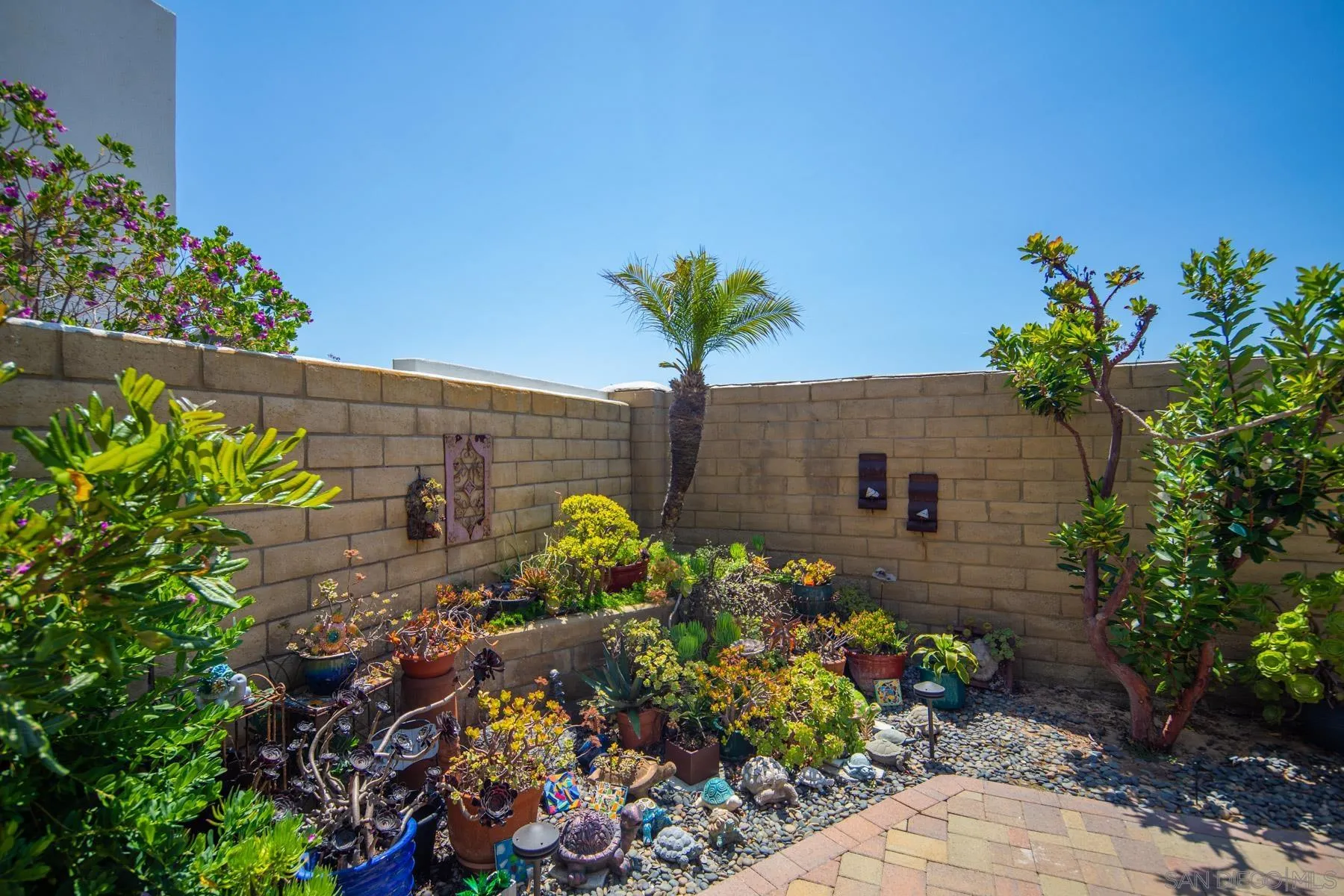 https://cdn.realtyfeed.com/cdn/127/250033894/54d3697fde735fcea79292f5258672b0.webp