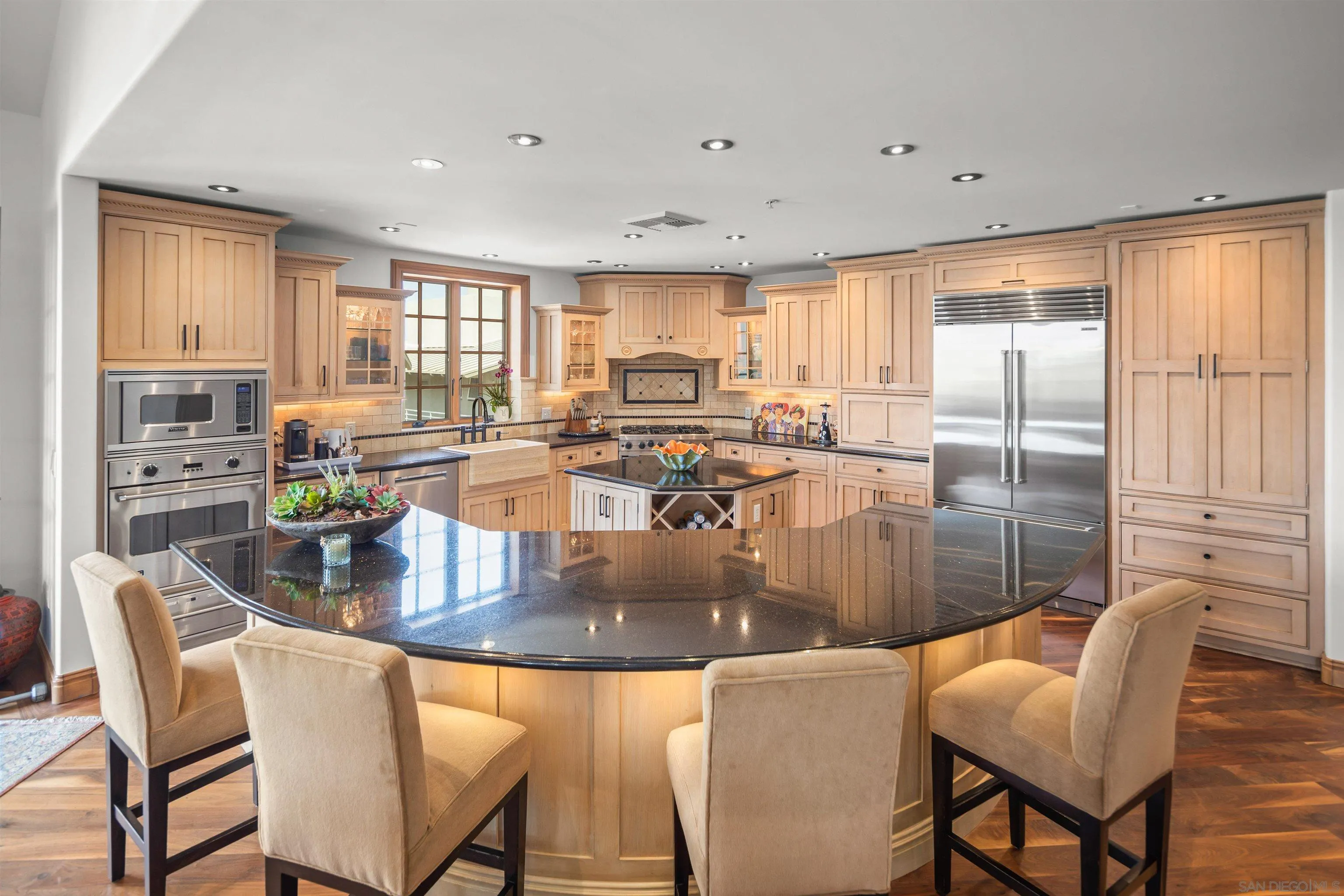Photo #13: 250033901 Listing: Photo #13