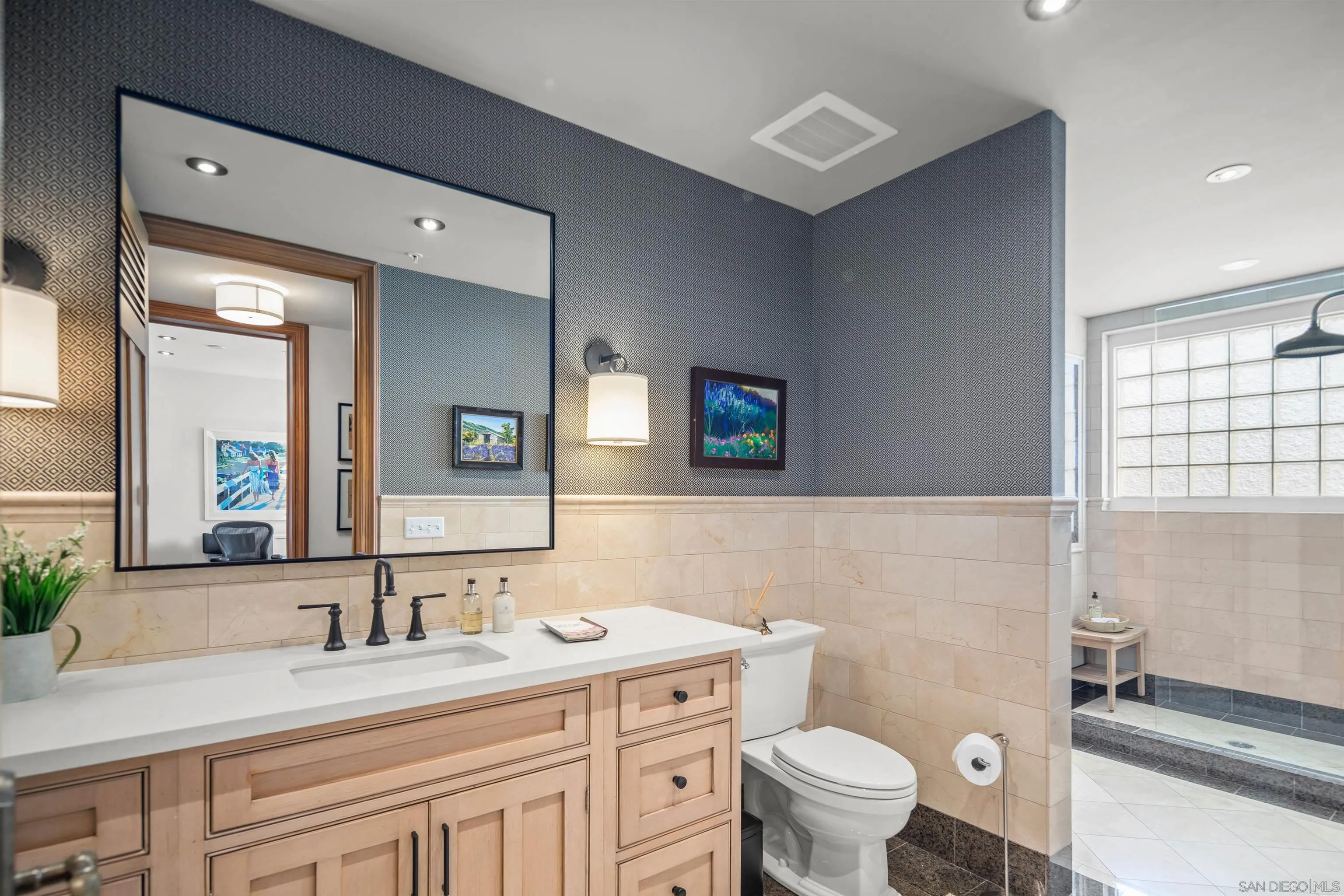 Photo #27: 250033901 Listing: Photo #27