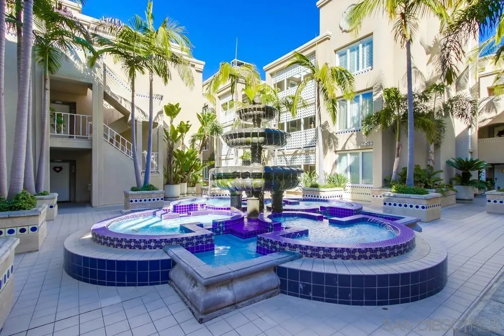 Photo #3: 250033902 Listing 