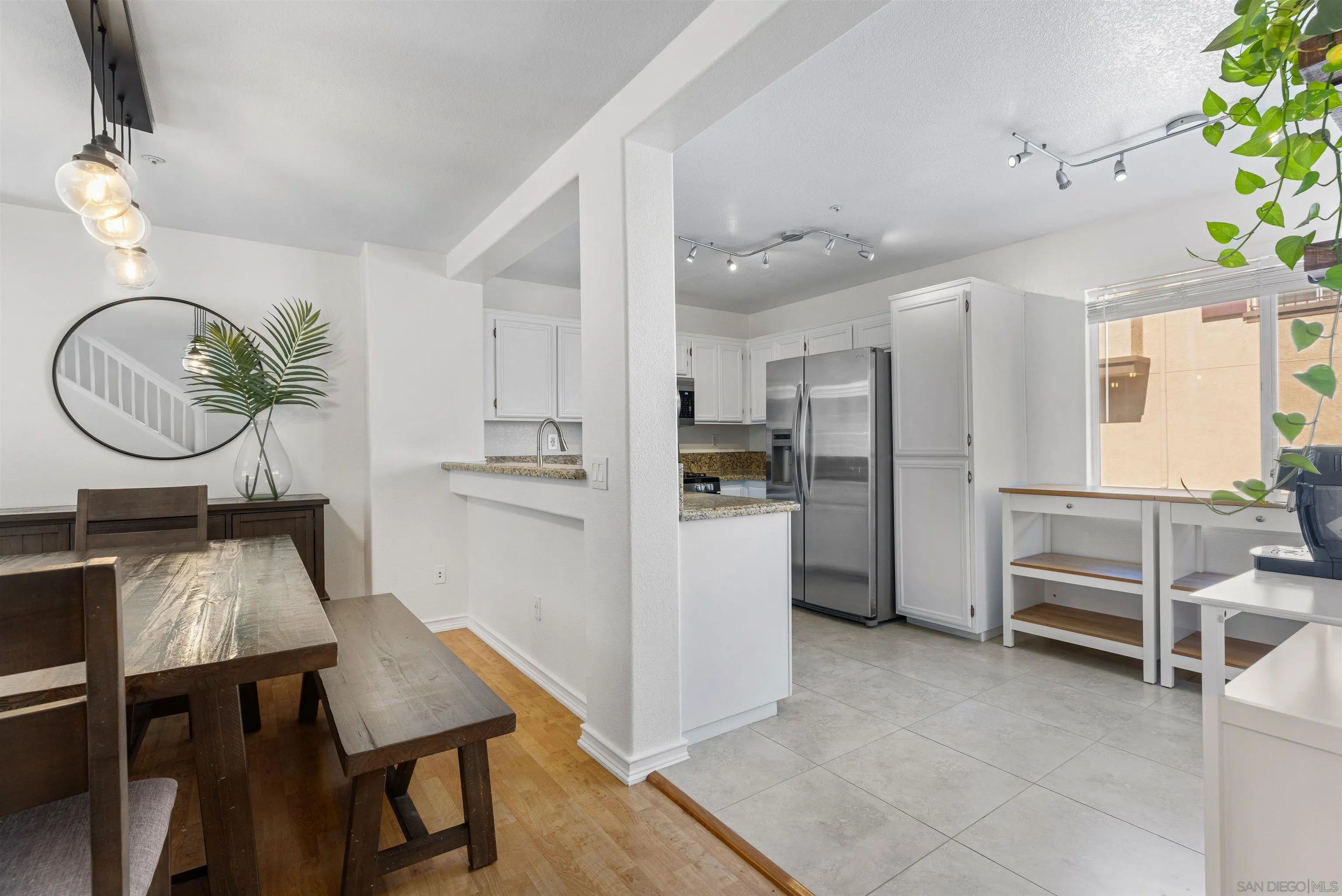 Photo #8: 250033905 Listing: Photo #8