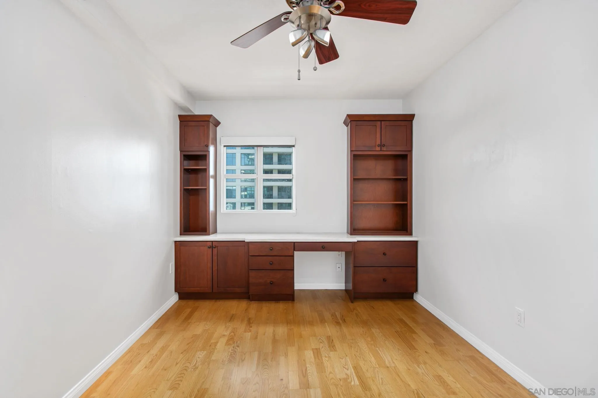 Photo #23: 250033907 Listing: Photo #23