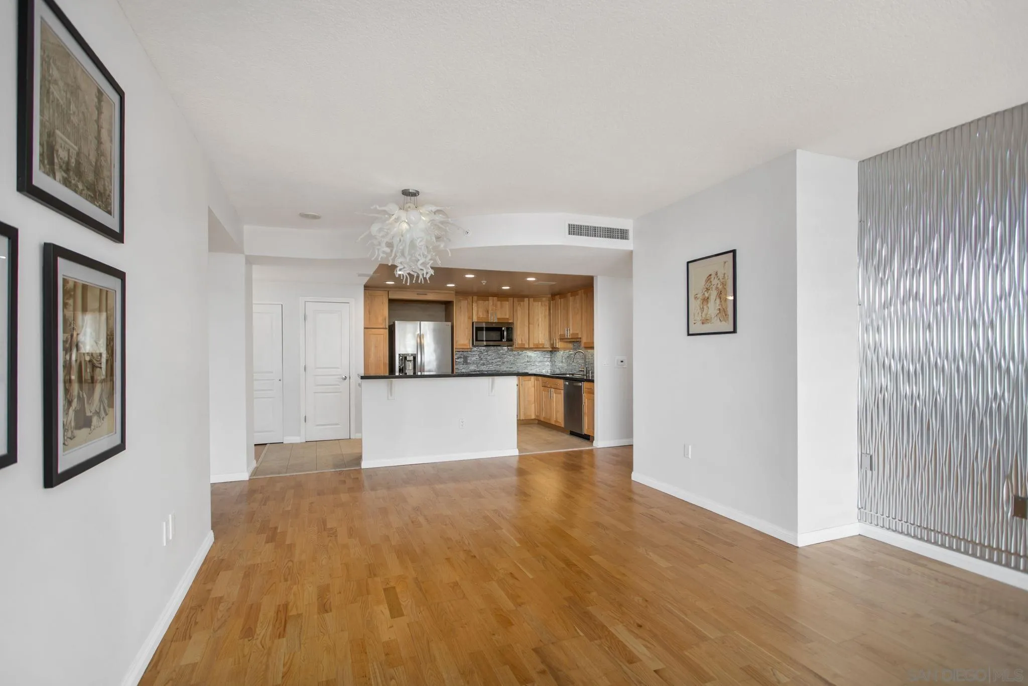 Photo #15: 250033907 Listing: Photo #15