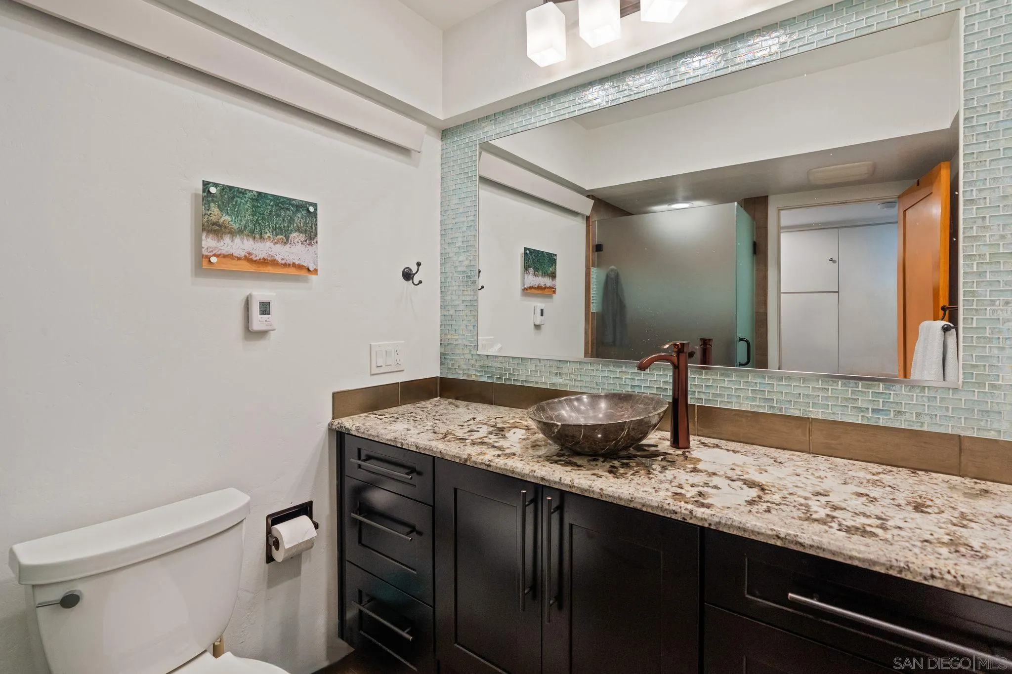 Photo #19: 250033914 Listing: Photo #19