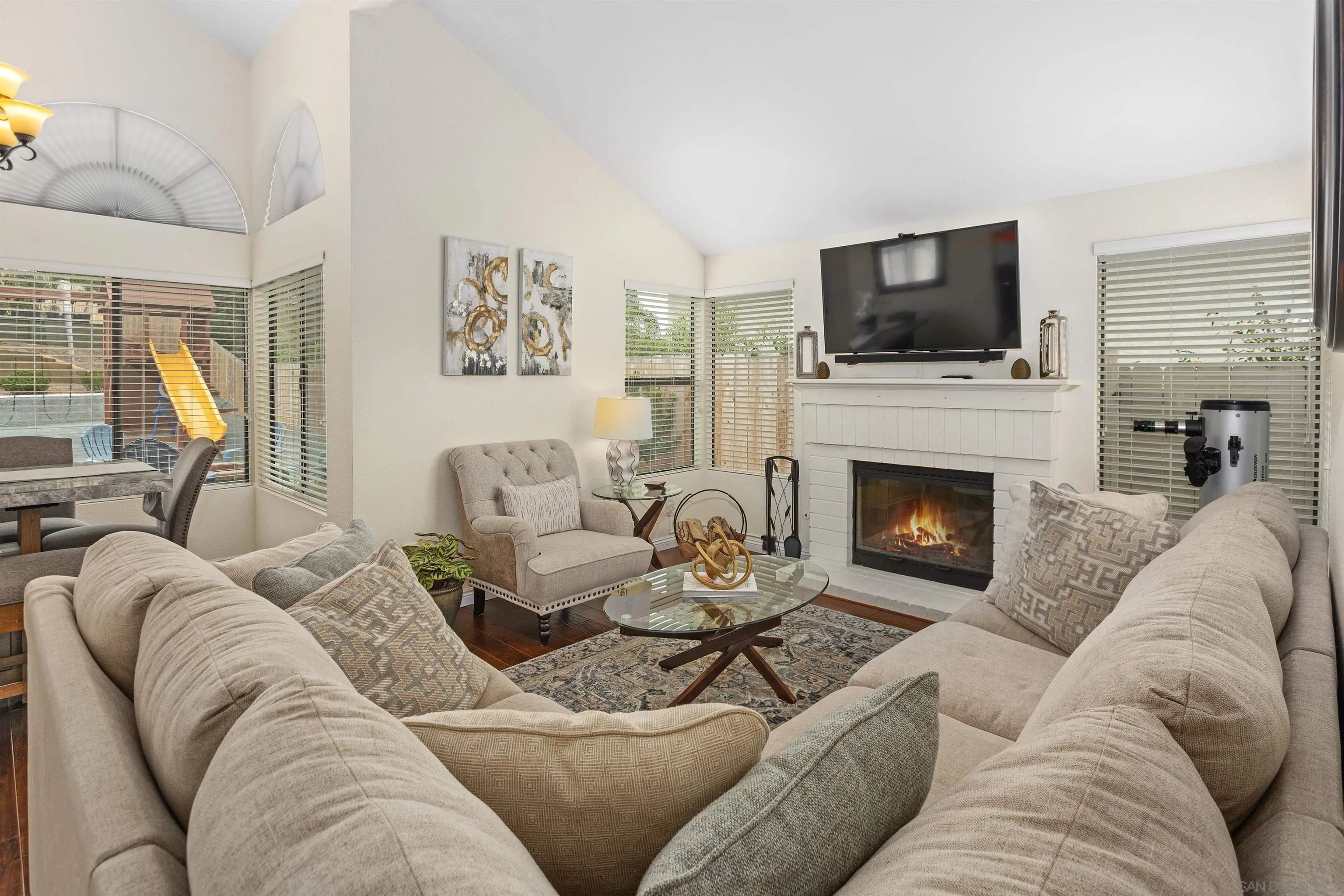 https://cdn.realtyfeed.com/cdn/127/250033915/785bb7b380a23d127a89c059efed4adf.webp
