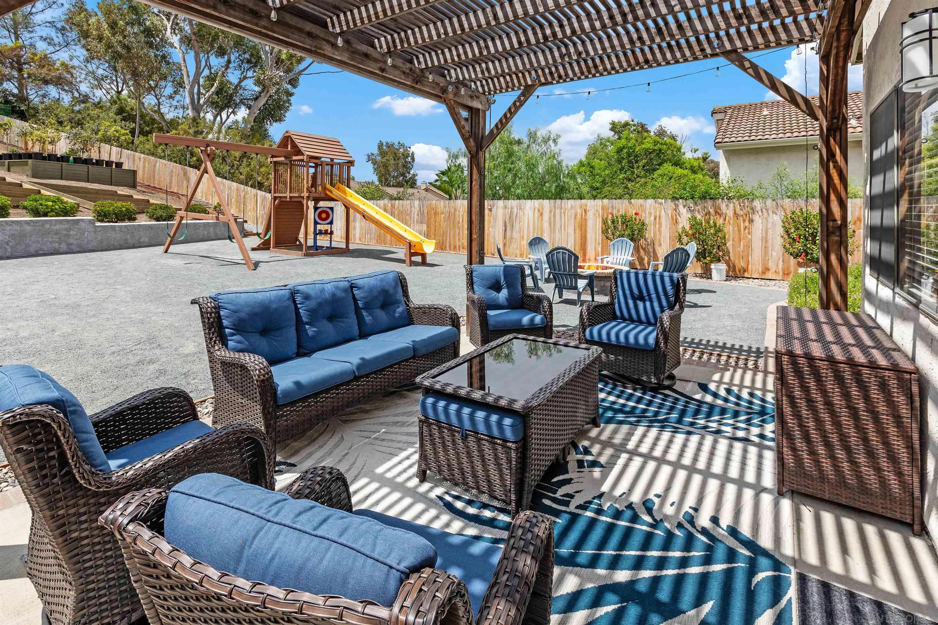 https://cdn.realtyfeed.com/cdn/127/250033915/a237e8fcead4ab1cc07f7fcb40181bc5.webp