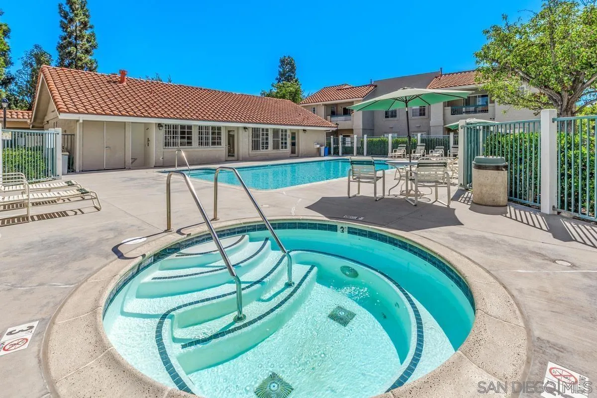 Photo #11: 250033919 Listing: Photo #11