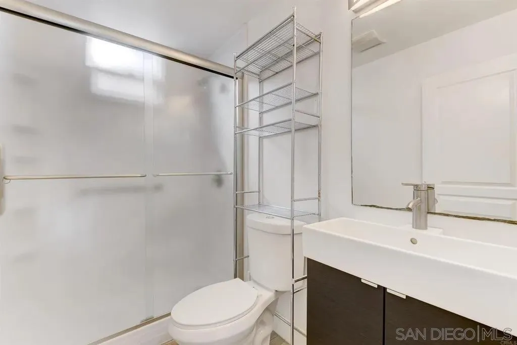 Photo #8: 250033929 Listing: Photo #8