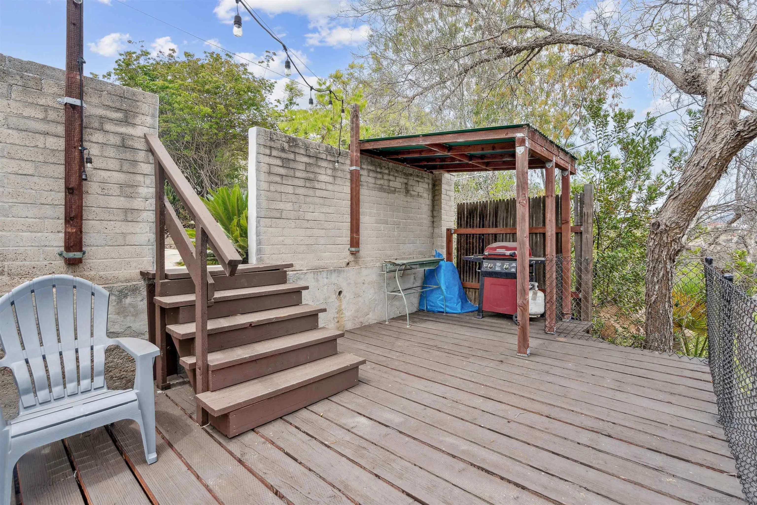 https://cdn.realtyfeed.com/cdn/127/250033937/c9d096d706390907886846cddc13a451.webp