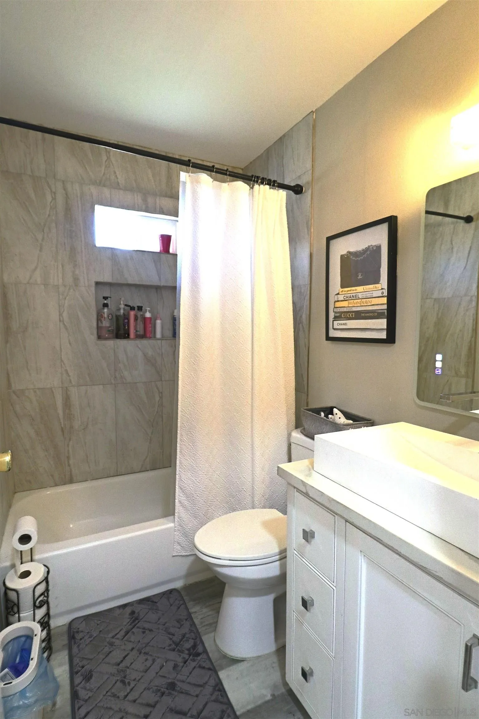 https://cdn.realtyfeed.com/cdn/127/250033942/c77d91efd49a354bd5a2afdf00dba9fa.webp