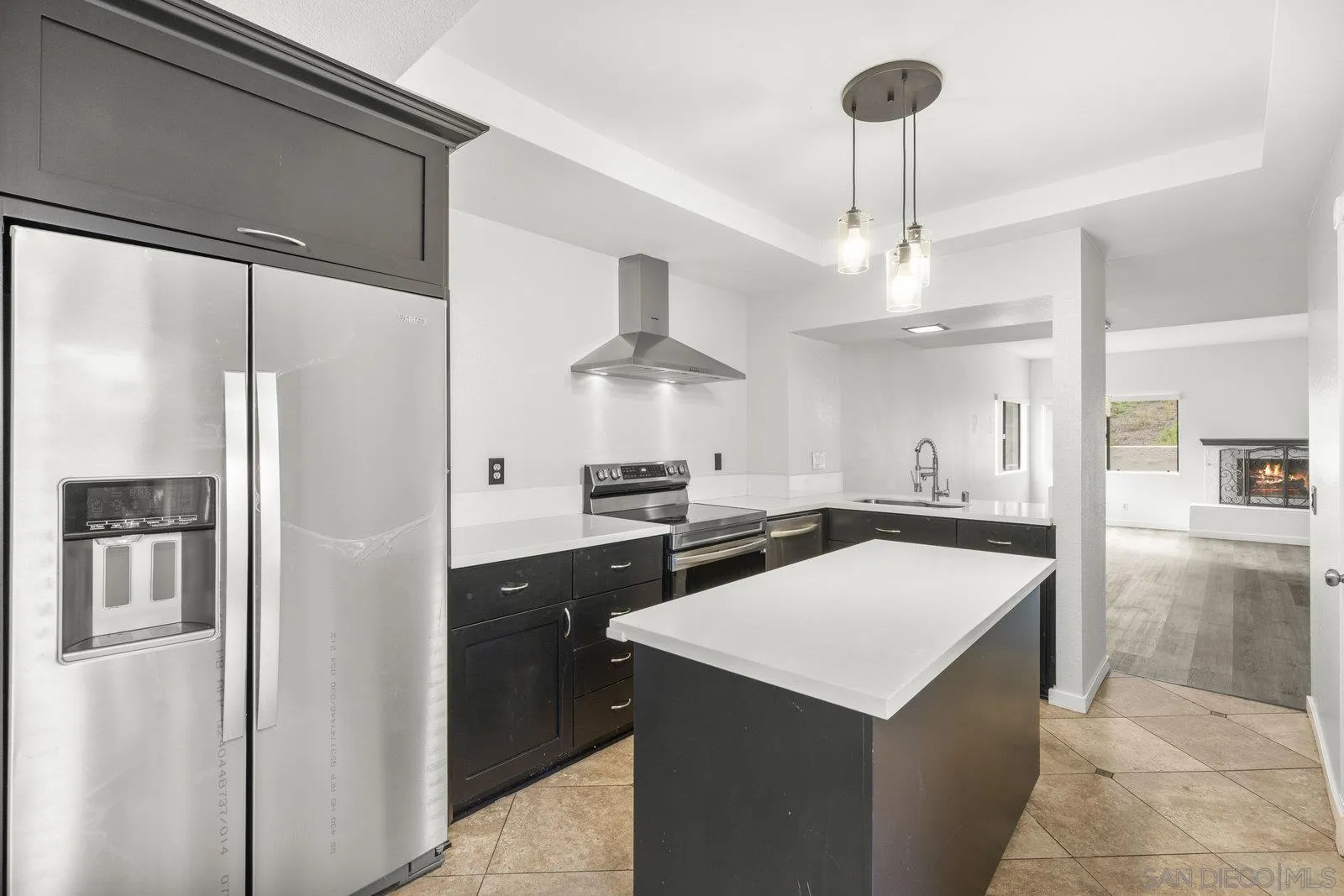 https://cdn.realtyfeed.com/cdn/127/250033944/4d66dd176e80c879bc9decc5510bfb55.webp