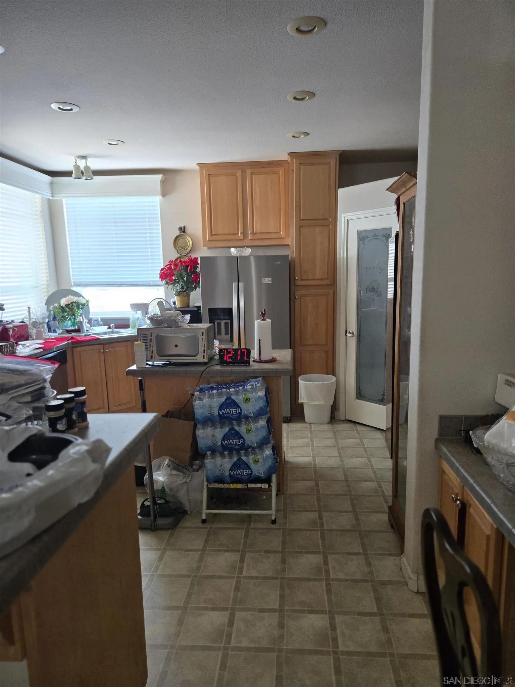 https://cdn.realtyfeed.com/cdn/127/250033945/a7cffc709eab58bfdb288513590b259f.webp