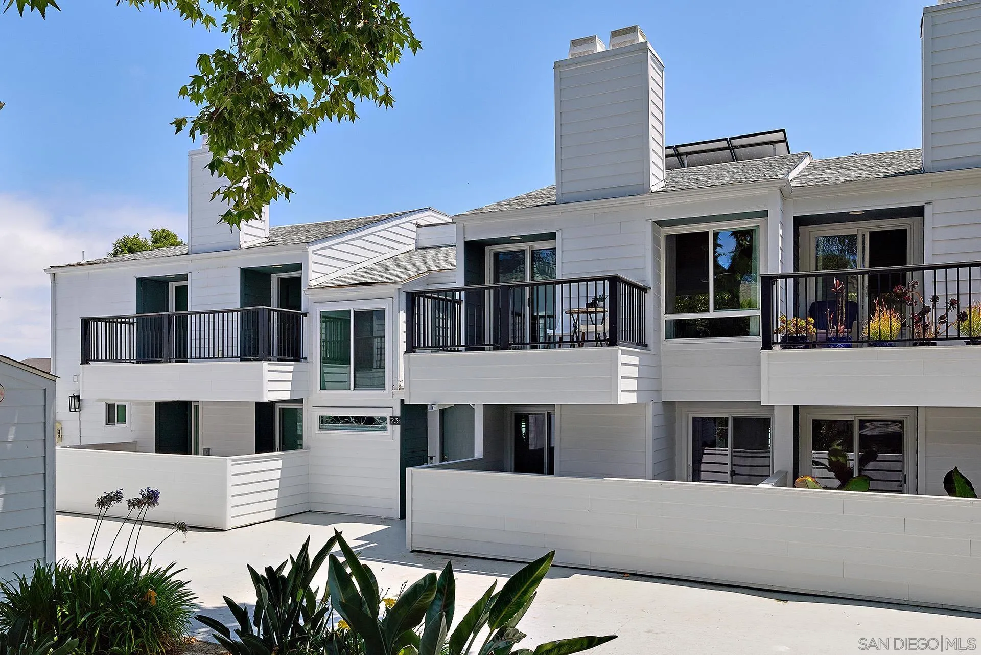 Photo #2: 250033949 Listing 