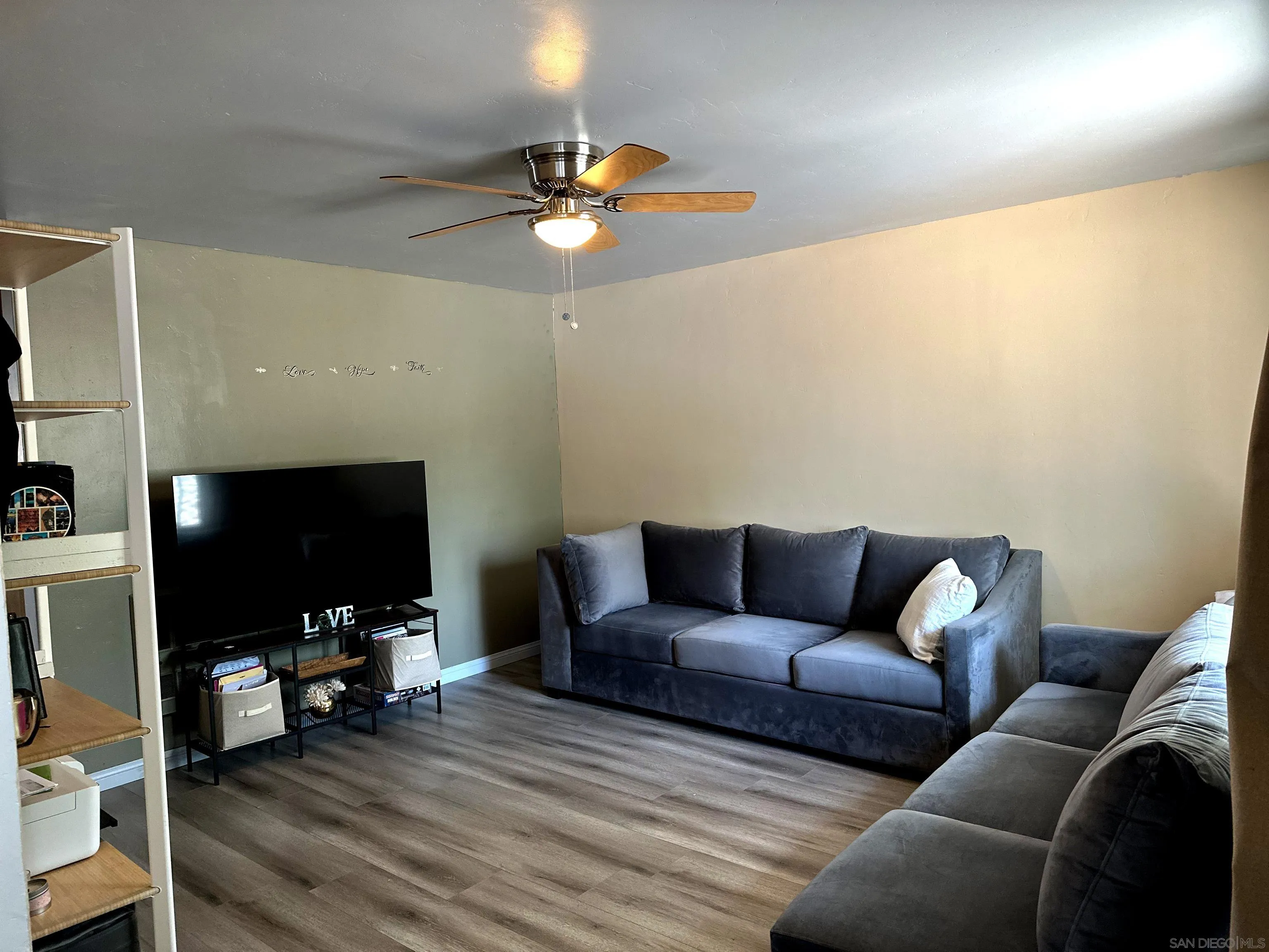 Photo #2: 250033951 Listing 