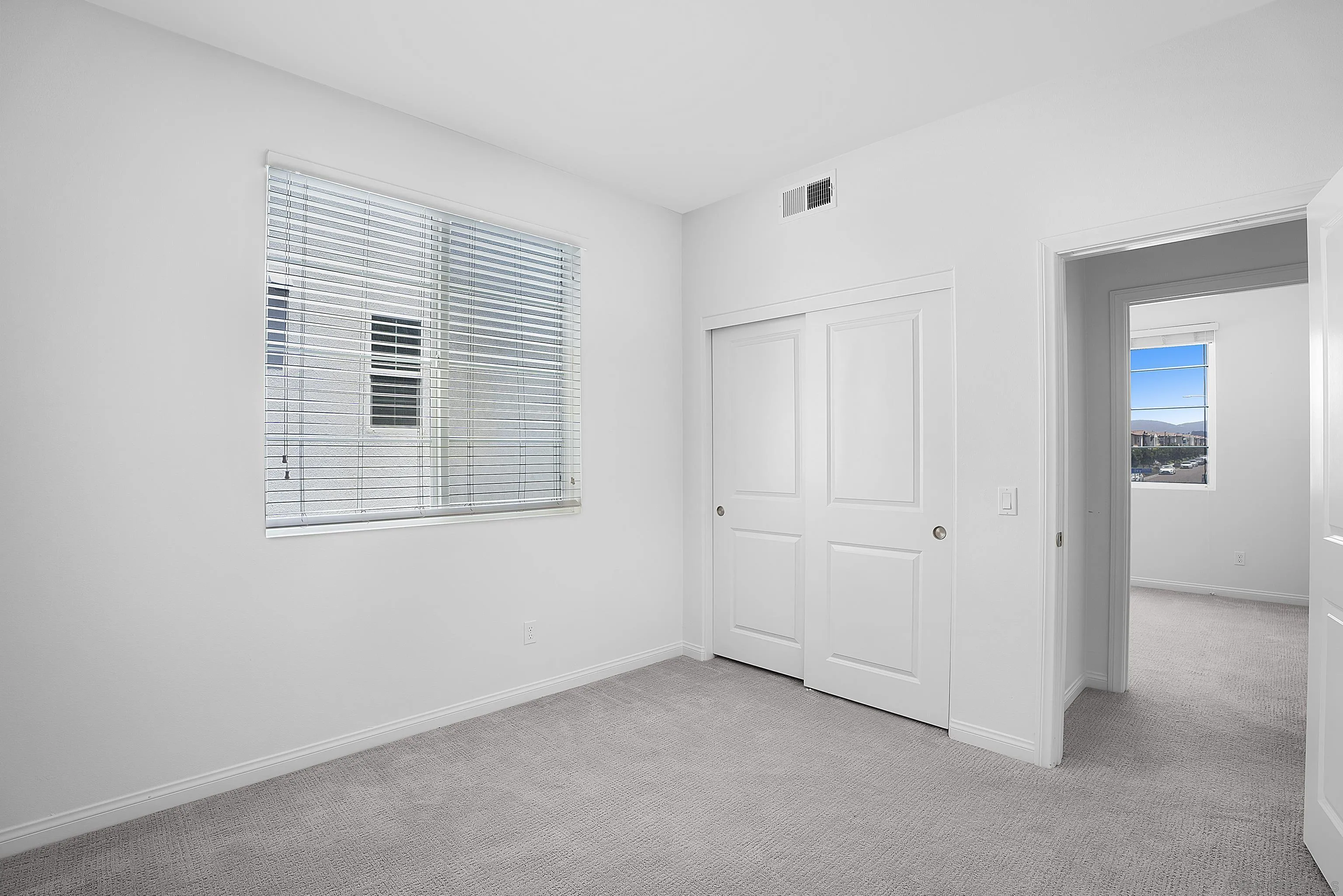 Photo #27: 250033952 Listing: Photo #27